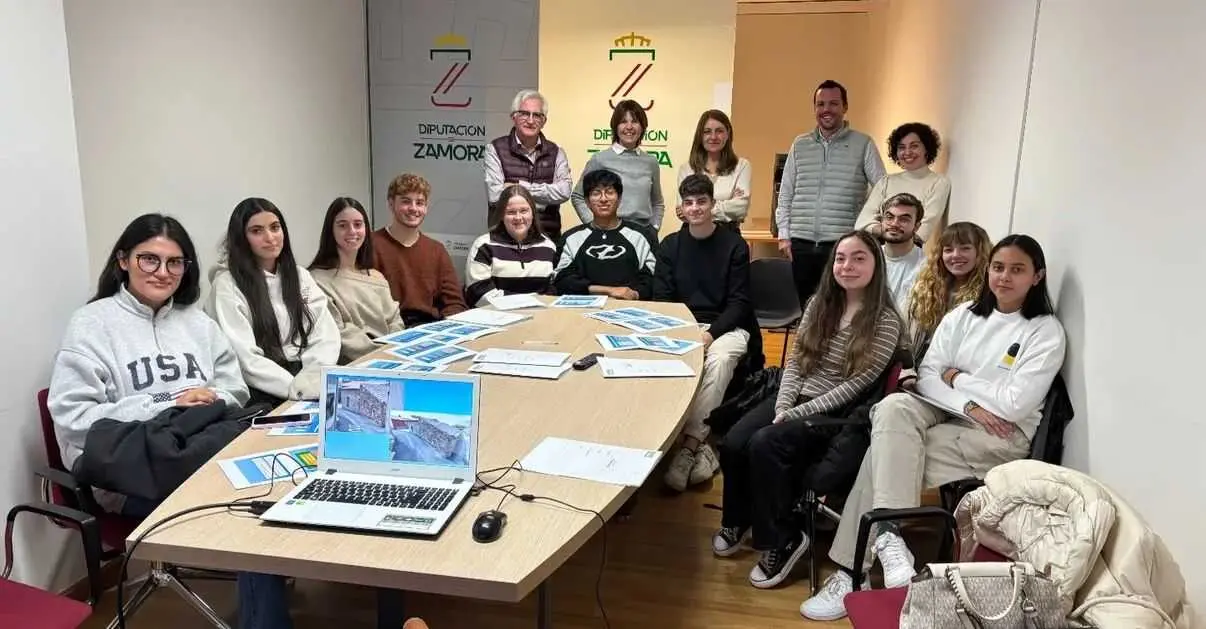 Estudiantes de Arquitectura Técnica visitan el Servicio de Arquitectura y Urbanismo de Zamora
