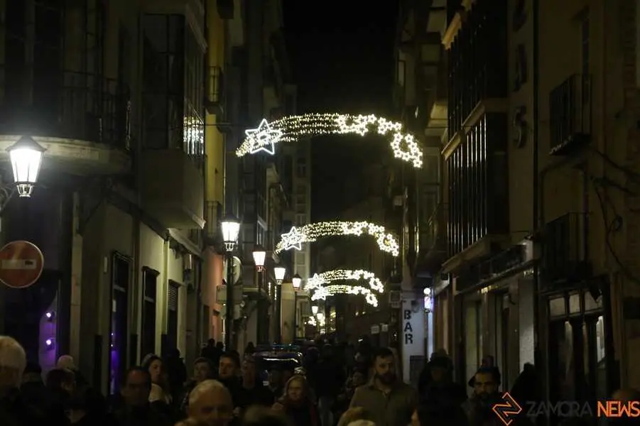 encendido de luces en Zamora_18