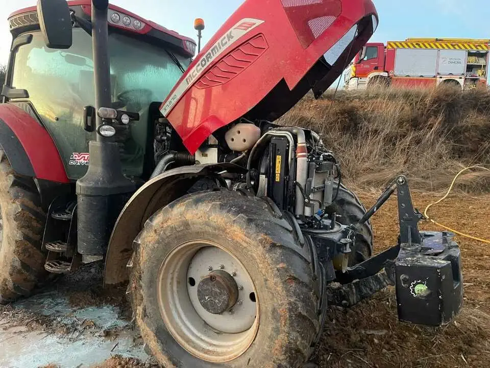 incendio tractor Bretocino