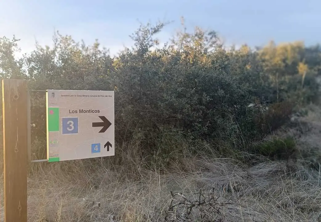 Señalización sendero en Pino del Oro.j5pg