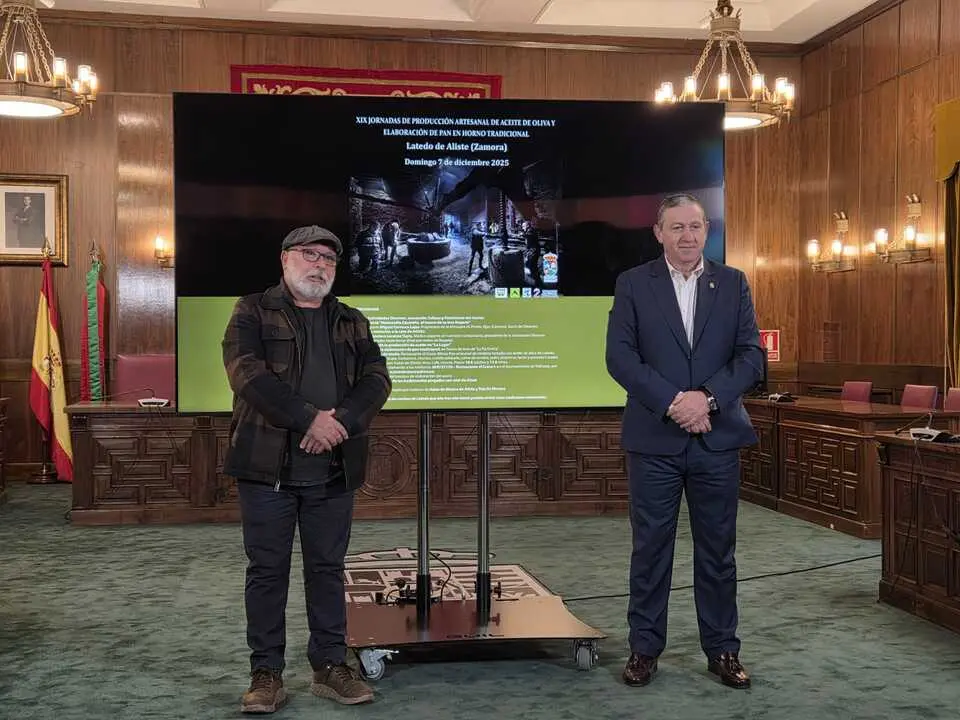 Jornadas de producción artesanal de aceite de oliva y elaboración de pan en horno tradicional en Latedo