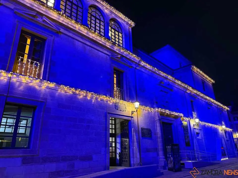 La Diputación de Zamora se ilumina 