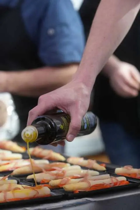  Showcooking con los chefs Santi Vicente y Diego Gallegos_8