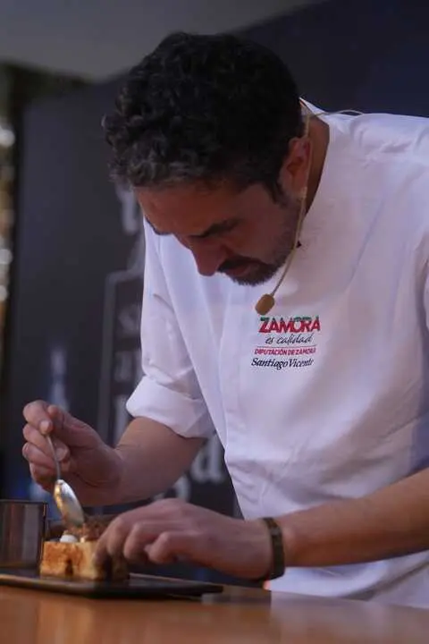  Showcooking con los chefs Santi Vicente y Diego Gallegos_7