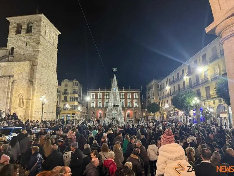 ambiente de Navidad por las calles de Zamora 