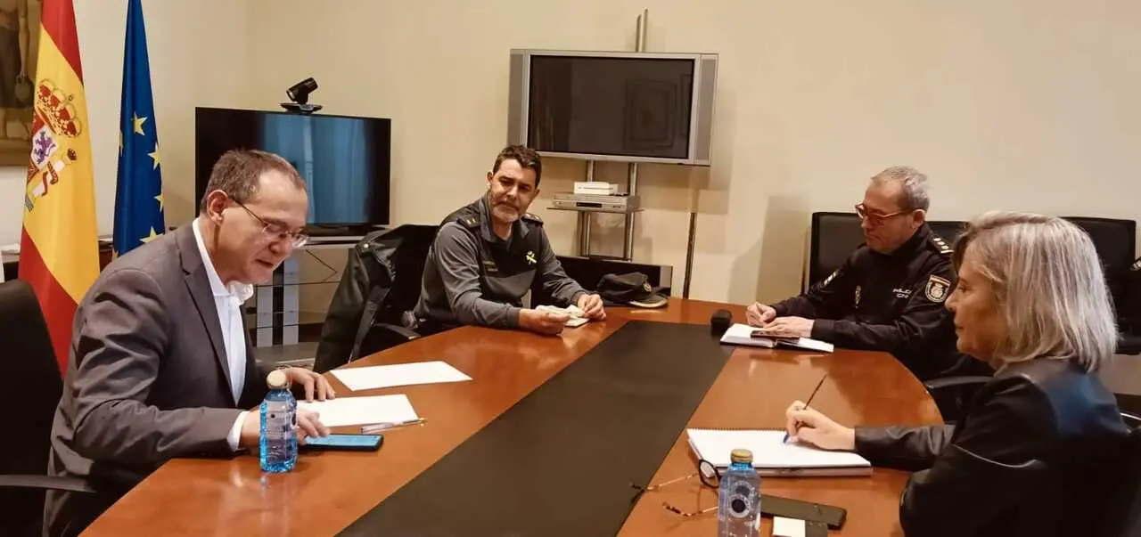 Reunión del subdelegado con Guardia Civil y Policía Nacional