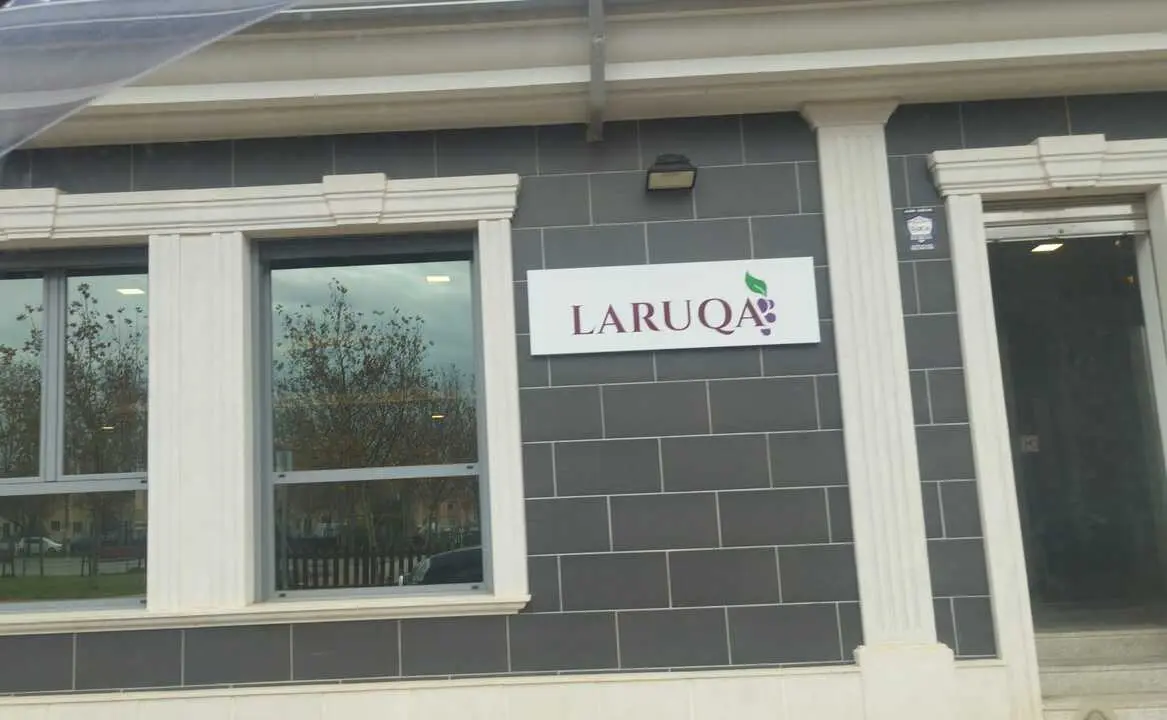 Bar LARUQA