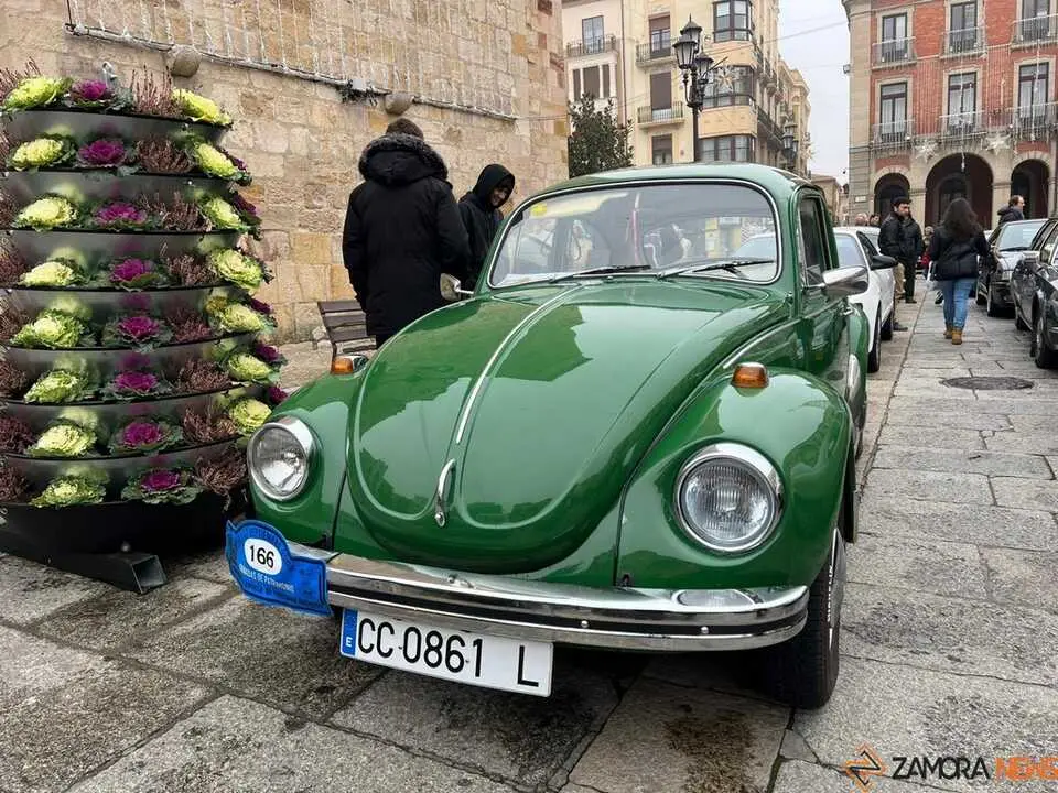 Vehículos clásicos III Día del Guardia Urbano _11