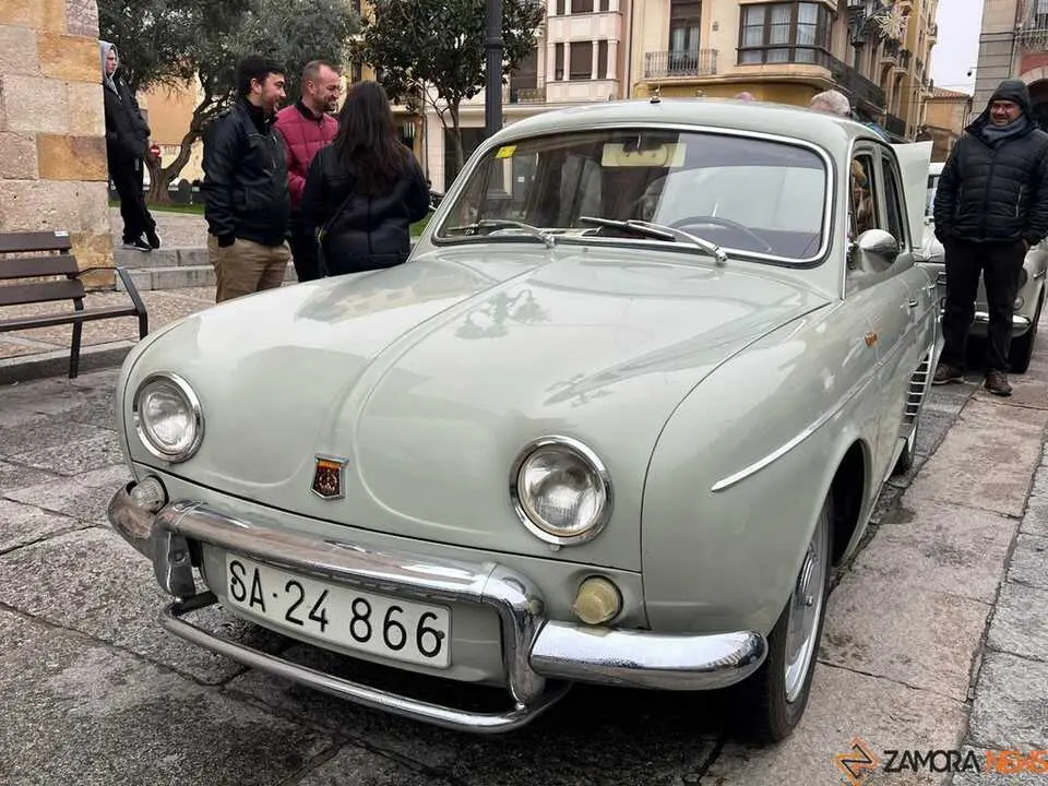 Vehículos clásicos III Día del Guardia Urbano _14