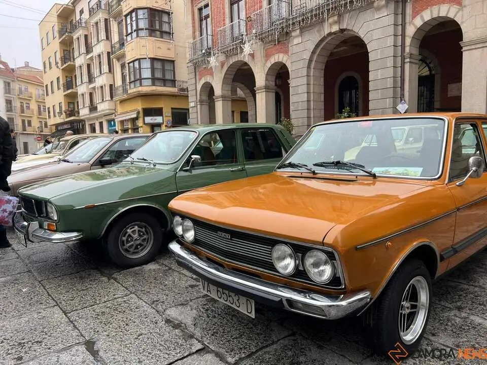 Vehículos clásicos III Día del Guardia Urbano _18