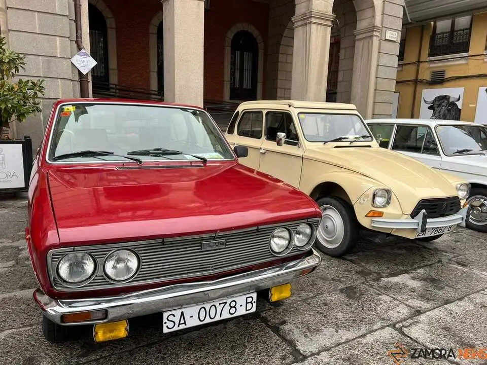 Vehículos clásicos III Día del Guardia Urbano _20