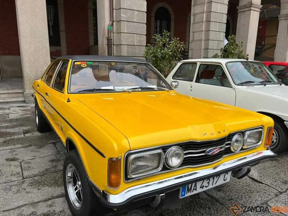 Vehículos clásicos III Día del Guardia Urbano _21