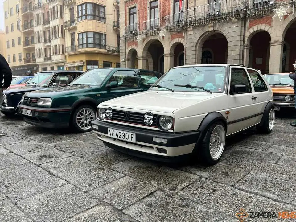 Vehículos clásicos III Día del Guardia Urbano _30