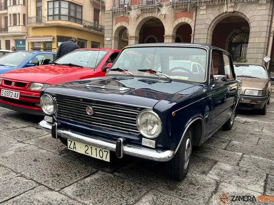 Vehículos clásicos III Día del Guardia Urbano _31