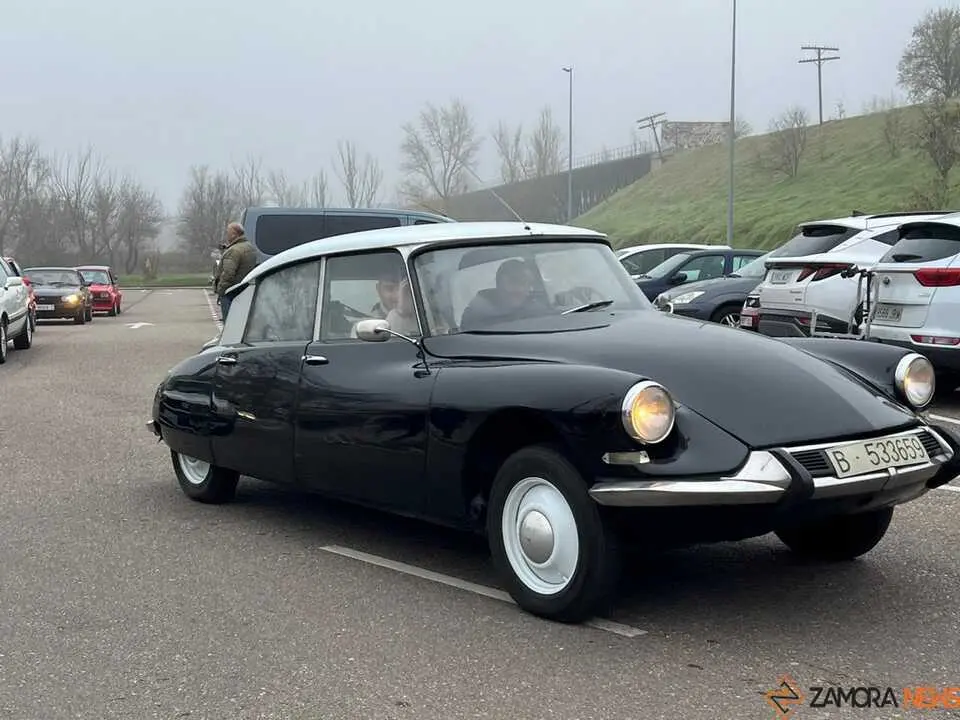 Vehículos clásicos III Día del Guardia Urbano _36