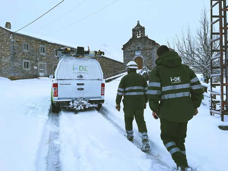 Brigada i-DE, la distribuidora de Iberdrola,en Castilla y Le&oacute;n