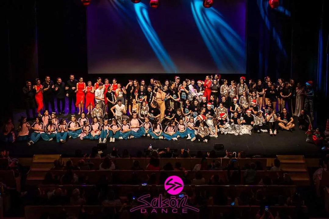 Sals&oacute;n Dance  (3)