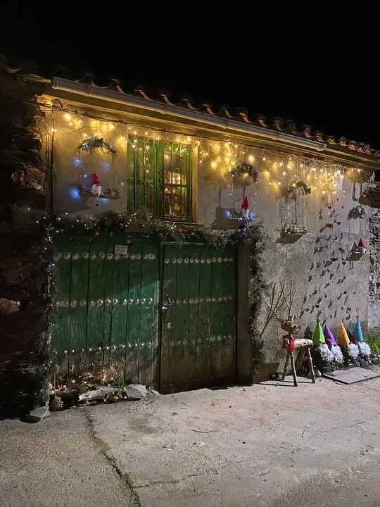 casas decoradas en Navidad en Domez (10)