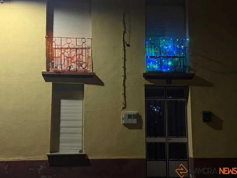 casas decoradas en Santib&aacute;&ntilde;ez de Tera _36
