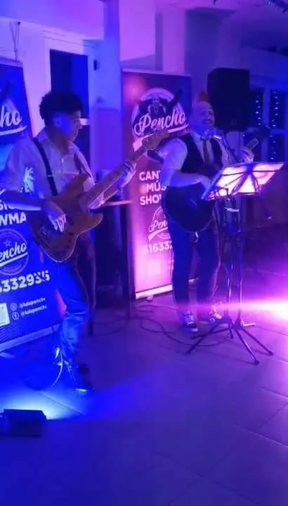 Pencho actuaci&oacute;n musical Cubillos