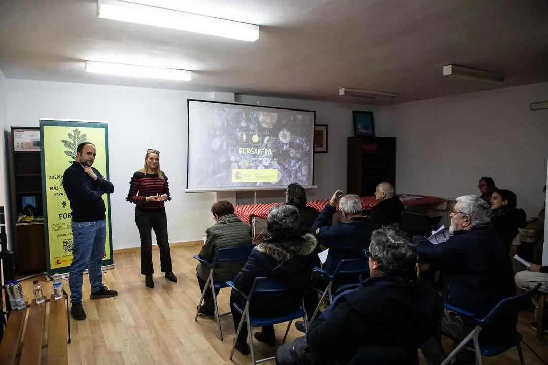 Olga Gonz&aacute;lez, directora de FORGARERO y Diego Rodr&iacute;guez t&eacute;cnico de FORGARERO