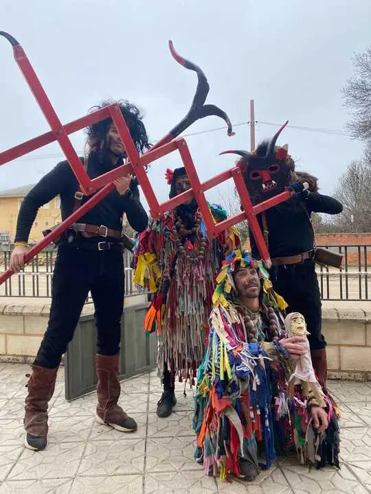 Los Diablos Sarrac&iacute;n de Aliste