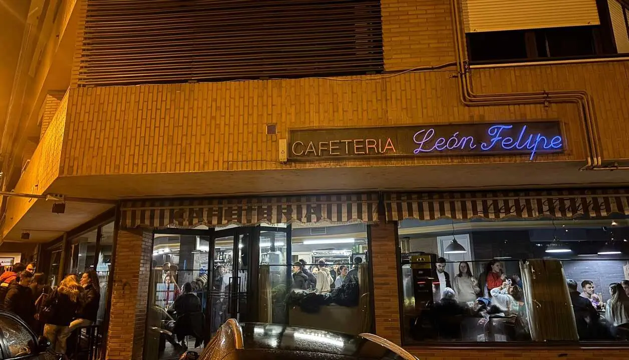 Cafeter&iacute;a Le&oacute;n Felipe Zamora