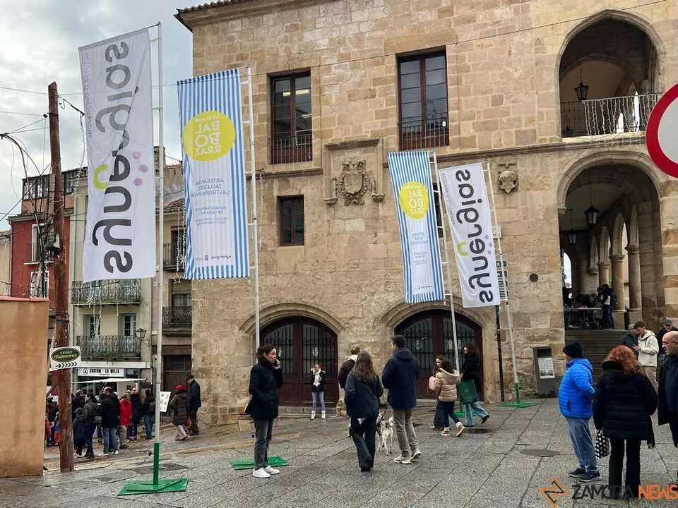 Mercado de Artesan&iacute;a Balborraz
