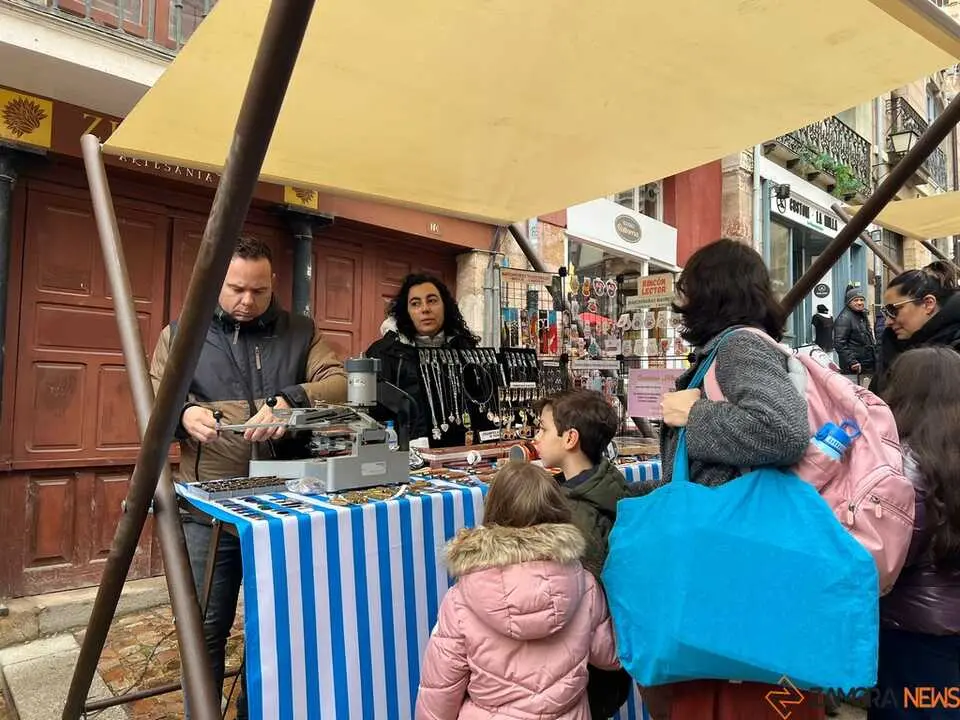 Mercado de Artesan&iacute;a Balborraz_13