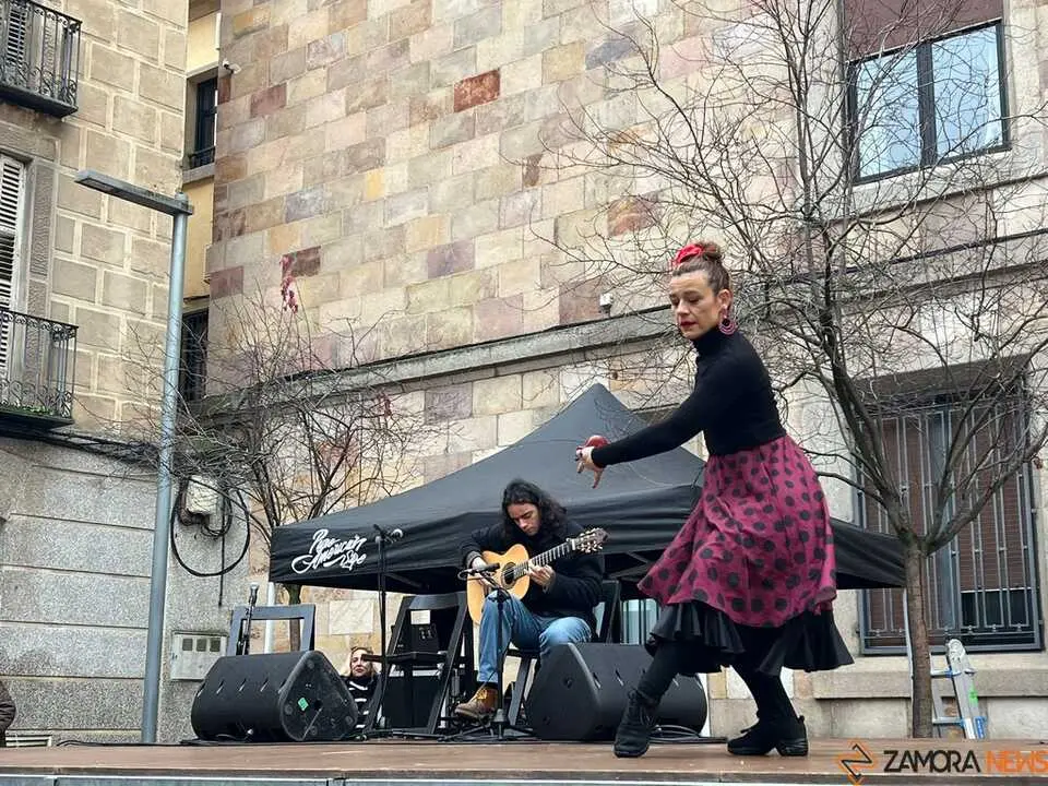 Escuela de Baile Carmen Ledesma actuaci&oacute;n navidad 