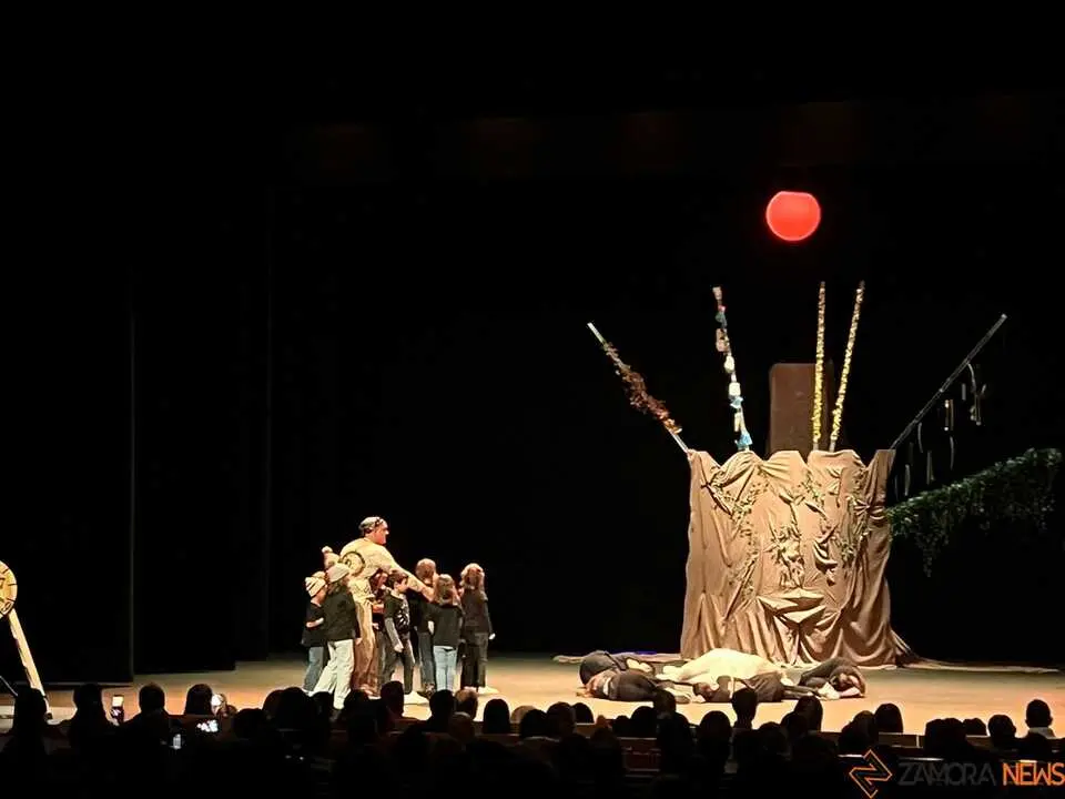 &Aacute;frica, un canto a la paz Teatro Ramos Carri&oacute;n _2