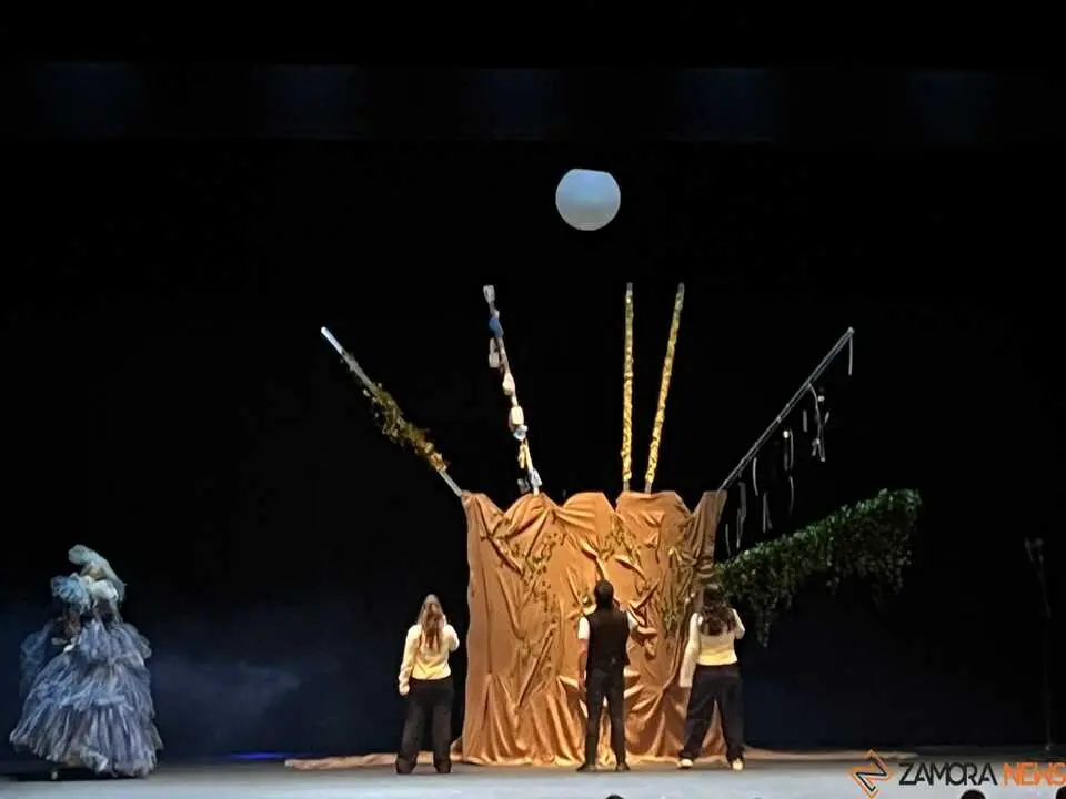 &Aacute;frica, un canto a la paz Teatro Ramos Carri&oacute;n _7
