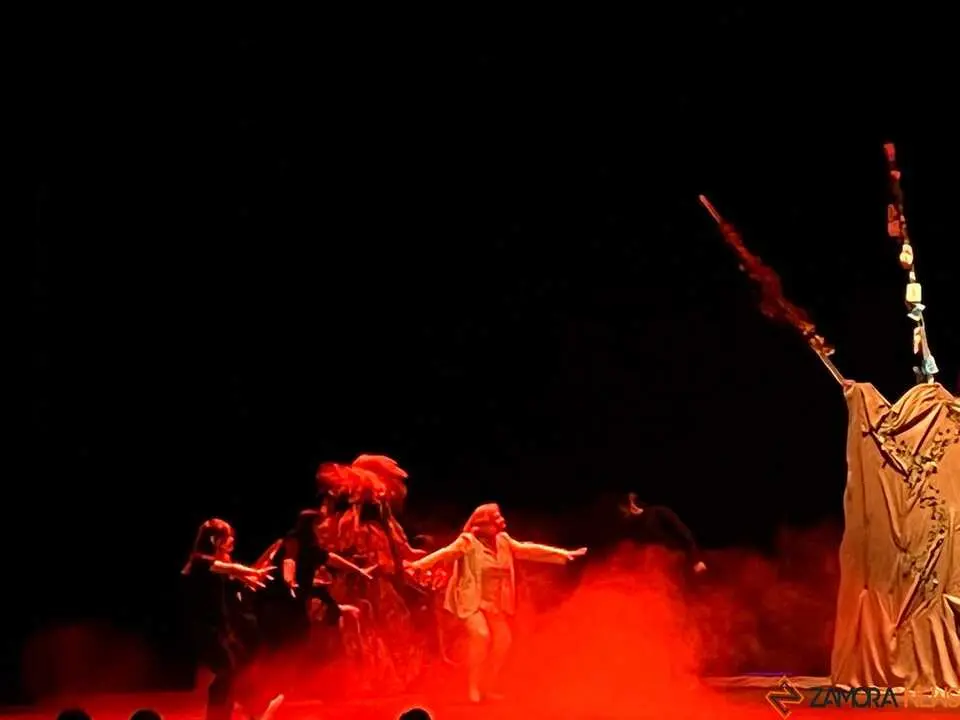 &Aacute;frica, un canto a la paz Teatro Ramos Carri&oacute;n _8