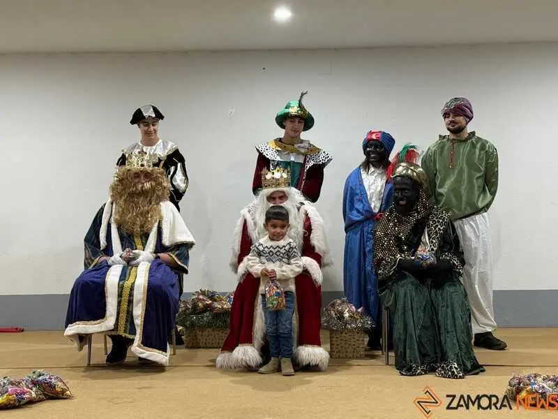 Los Reyes Magos en Santib&aacute;&ntilde;ez de Tera _3