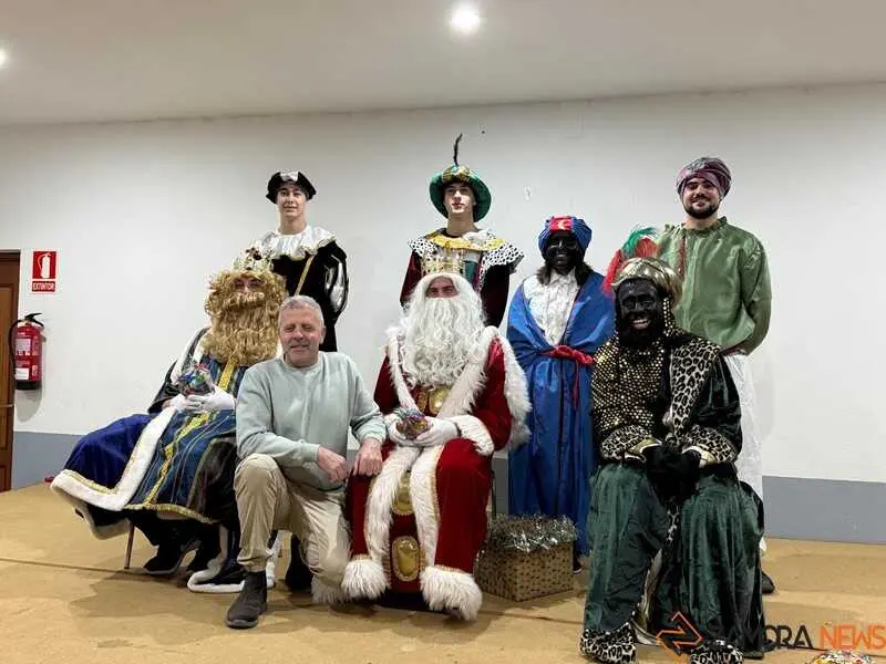 Los Reyes Magos en Santib&aacute;&ntilde;ez de Tera _17