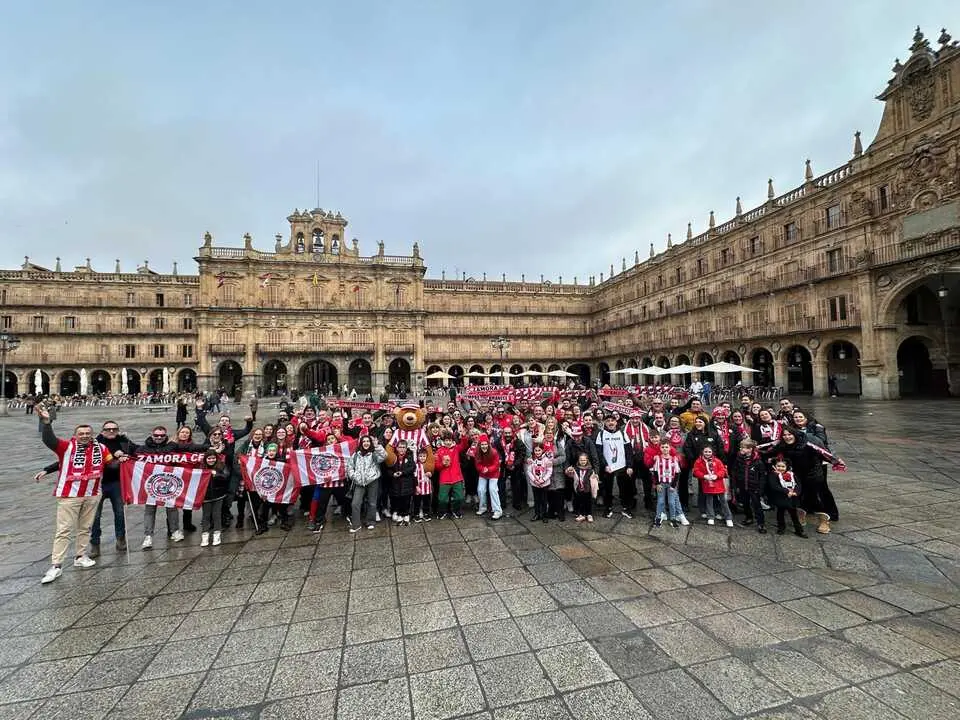 Aficionados del Zamora CF en Salamanca