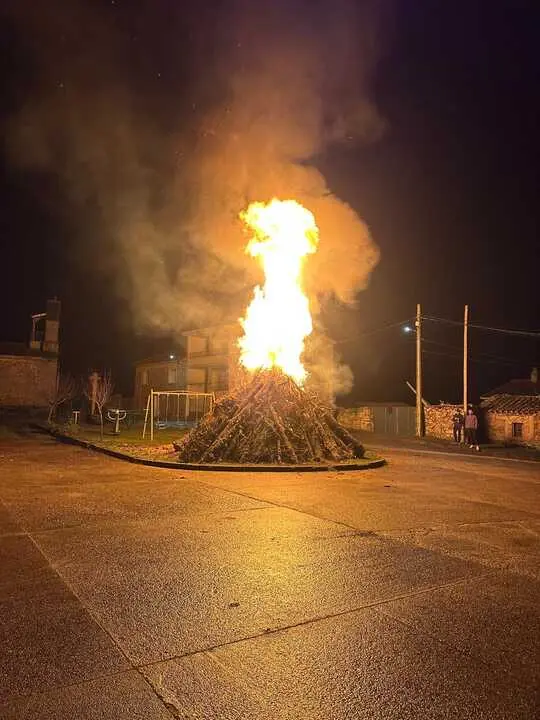 Hoguera Brandilanes