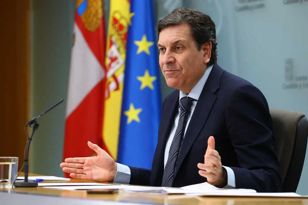 Carlos Fern&aacute;ndez Carriedo en rueda de prensa tras el Consejo de Gobierno