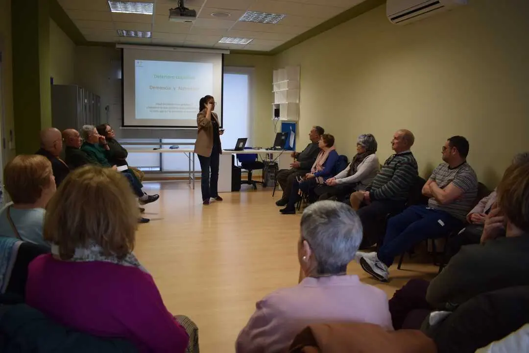 AFA Zamora charla demencia Programa de Atenci&oacute;n a Familias - imagen de redes sociales de la entidad