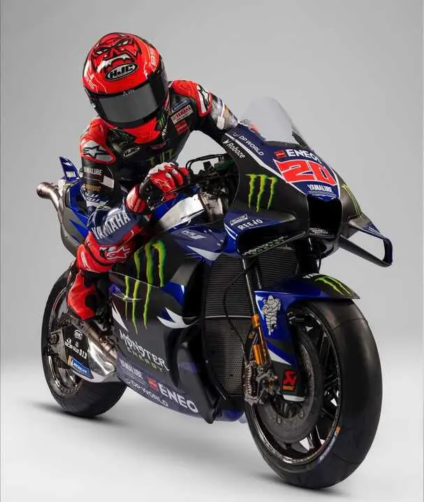 Nueva Yamaha motor V4, Fabio Quartararo - imagen del redes sociales de Yamaha