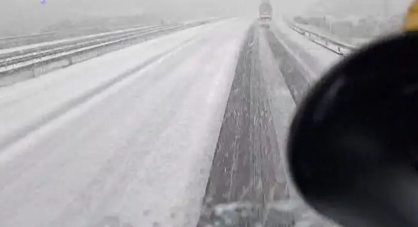 Nieve en las carreteras de la comarca de Sanabria