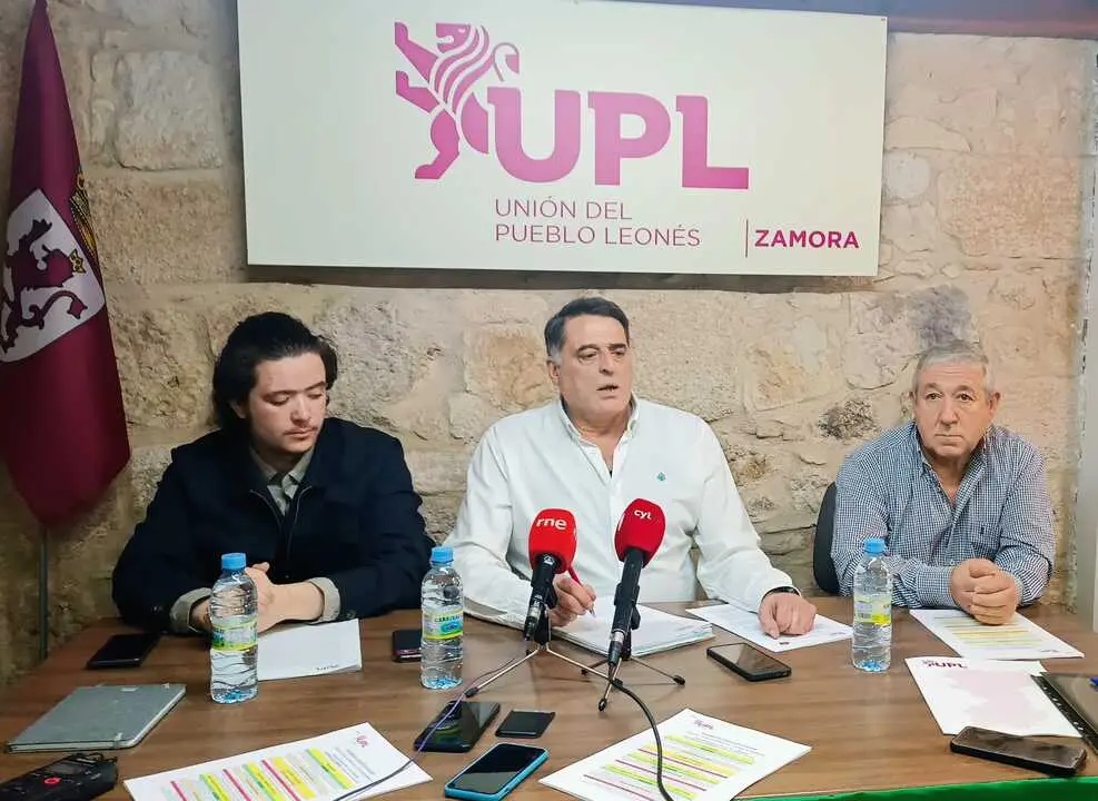 UPL en rueda de prensa para valorar la legislatura