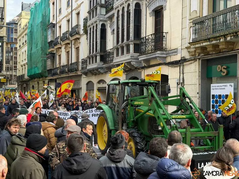 OPAs de Zamora manifestaci&oacute;n a pie_5