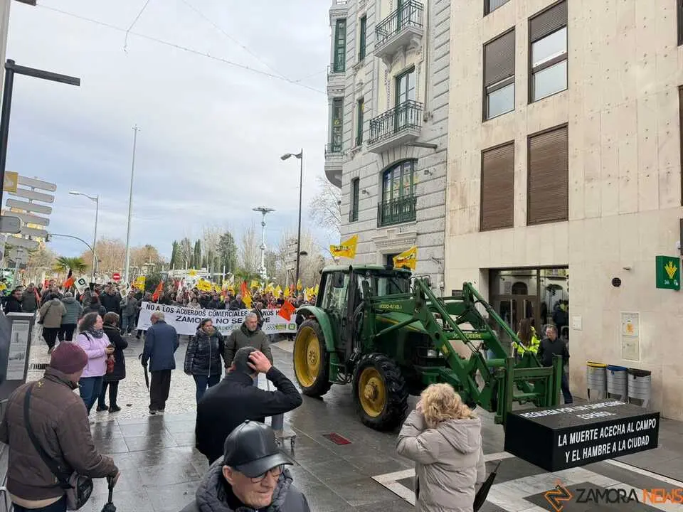 OPAs de Zamora manifestaci&oacute;n a pie_7