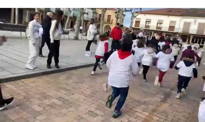Carrera solidaria en Fuentesa&uacute;co