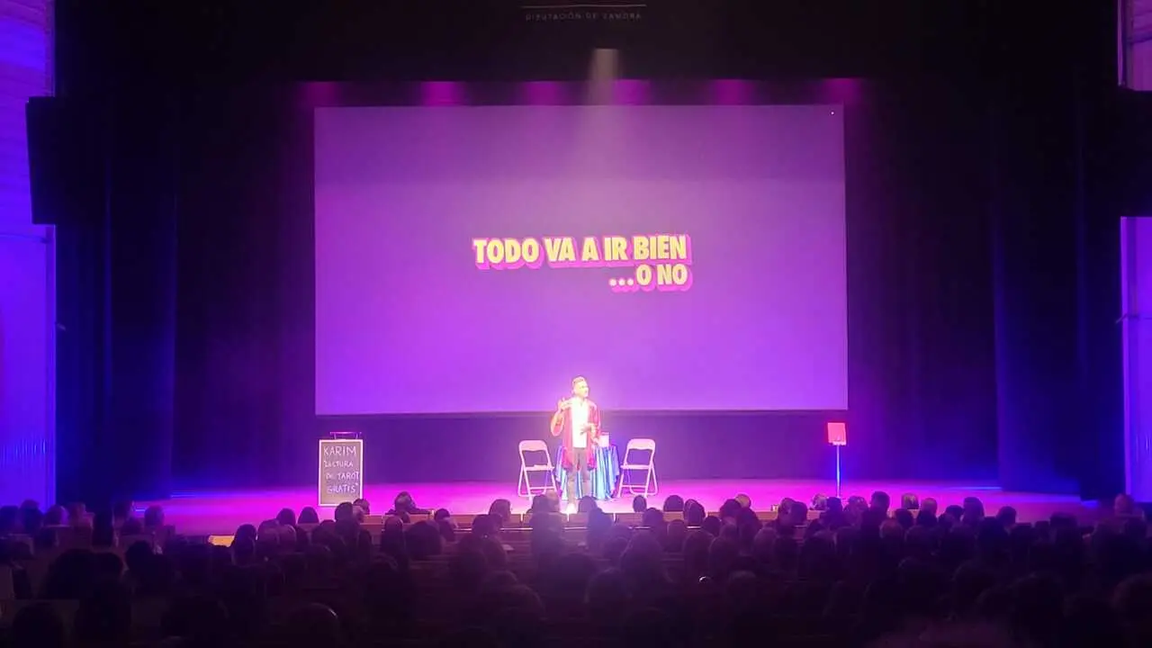 Karim en el escenario