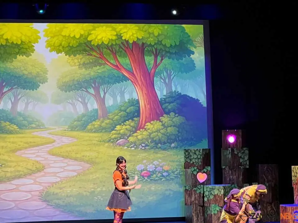 Lara Ok - Besos de Colores_2