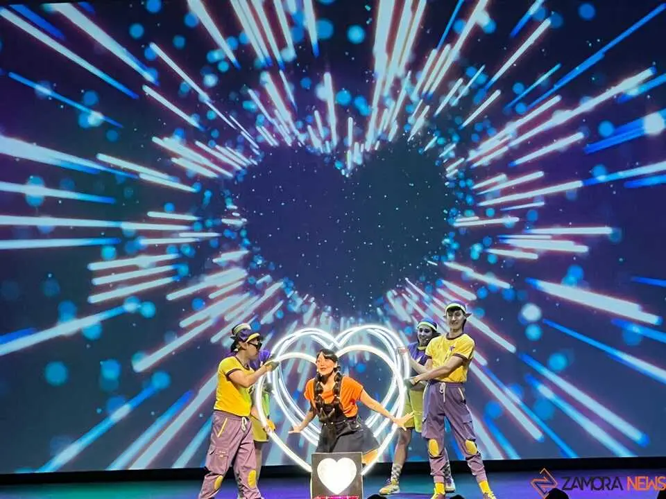 Lara Ok - Besos de Colores_11