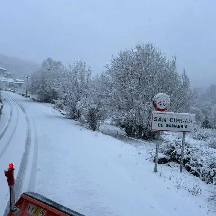 Quitanieves San Cipri&aacute;n de Sanabria
