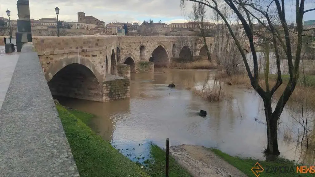 crece el r&iacute;o Duero Zamora _10
